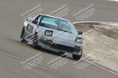 media/Dec-19-2025-Lucky Dog Racing (Fri) [[3b7b1b5fc8]]/Beginner/Session 4 Turn 2 3 Speed Pan/